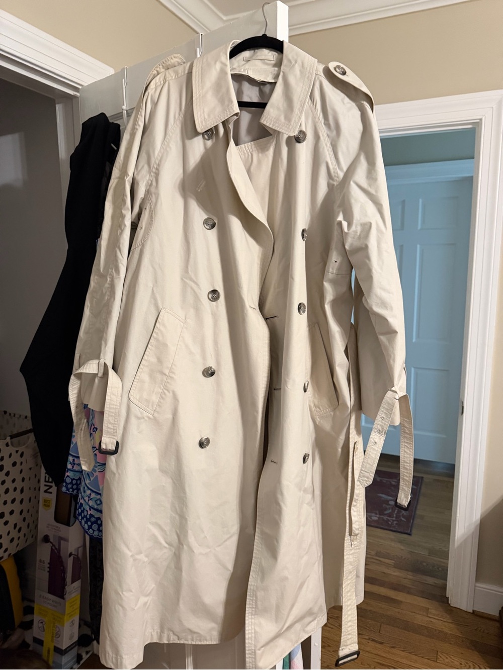 London Fog Cream/Beige Trench Coat